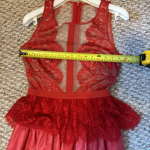 BGBC beautiful red dress - Picture 7 of 7